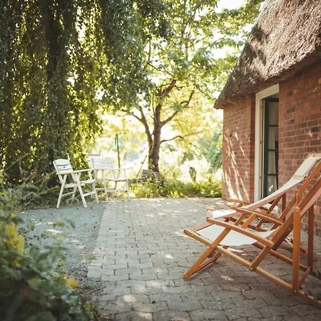 Kaethe Am Deich Modern Retreat